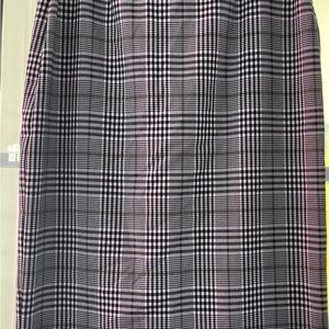 Black/White/Green skirt